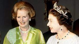 Siyasetini Tüm Dünyanın Tanıdığı ve 'Demir Leydi' Lakabıyla Bilinen Dişli  Bir Kadın: Margaret Thatcher - onedio.com